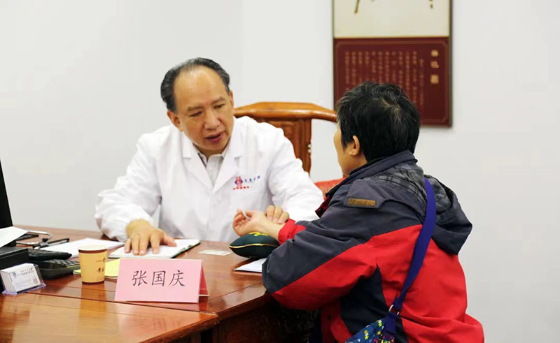 好消息！本周起，中醫(yī)專家張國(guó)慶、白學(xué)武、李蘇將在月光碼頭店坐診！(圖1)