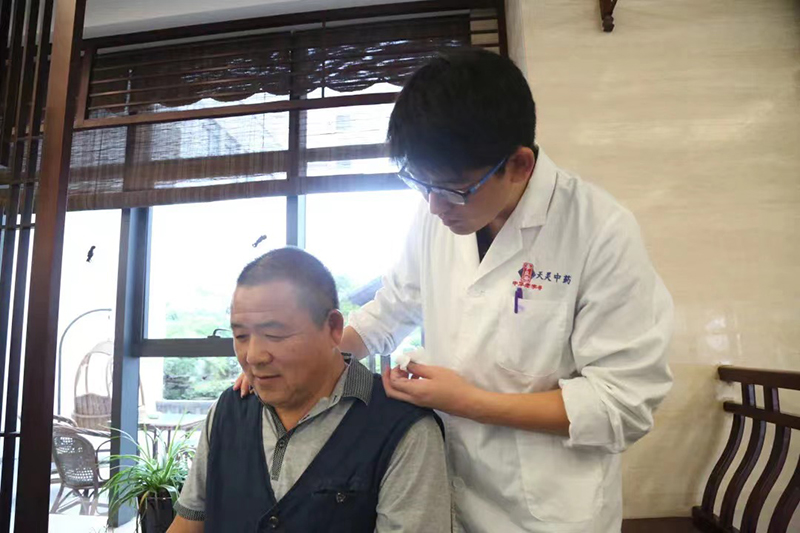 好消息！本周起，中醫(yī)專家張國(guó)慶、白學(xué)武、李蘇將在月光碼頭店坐診！(圖2)